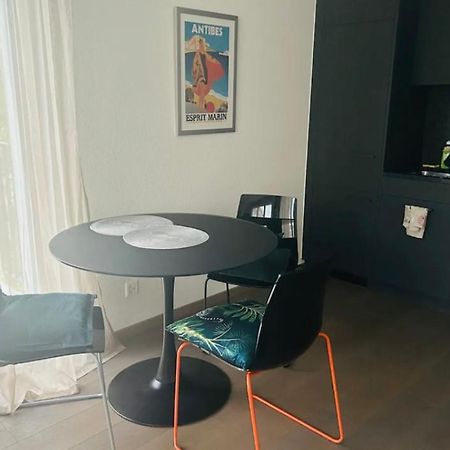 Cozy Home In Zurich Extérieur photo